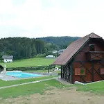 Posestvo Brinje Dom wakacyjny